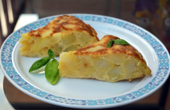 Spanish tortilla de patatas
