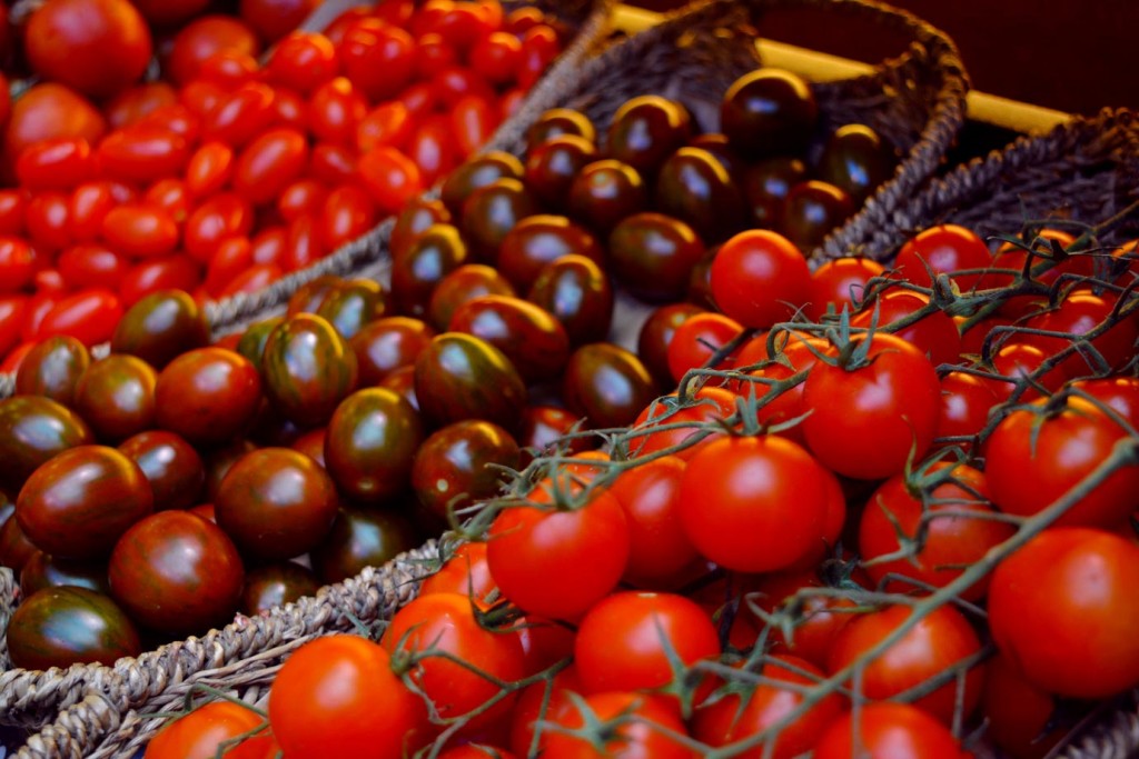 Three Spanish recipes with tomato