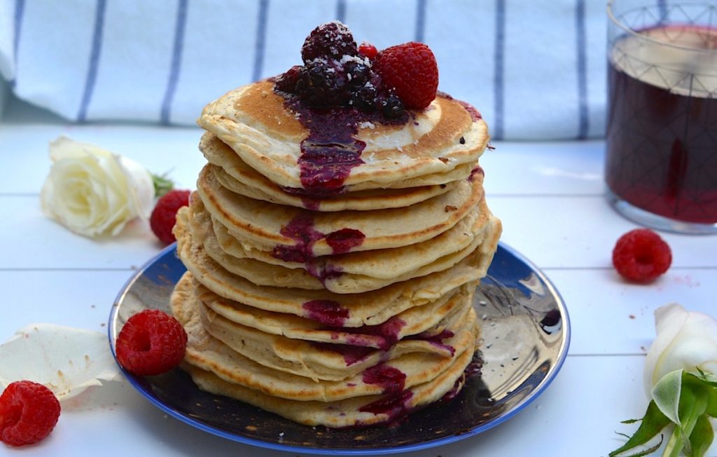 Gorgeous vegan American pancakes, the perfect weekend breakfast